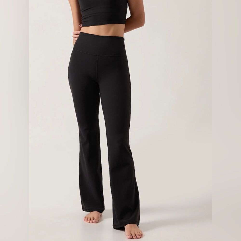 NWT Athleta Elation Flare Black Pant Size XS. - Picture 2 of 10